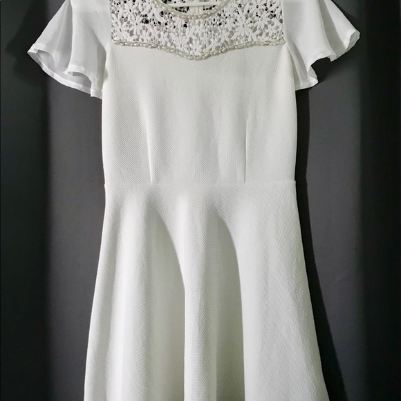 White mini Dress - Picture 4 of 8